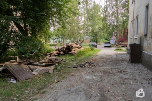 На улице Гагарина дом номер 21 остался без крыши. 06 На улице Гагарина дом номер 21 остался без крыши. 06