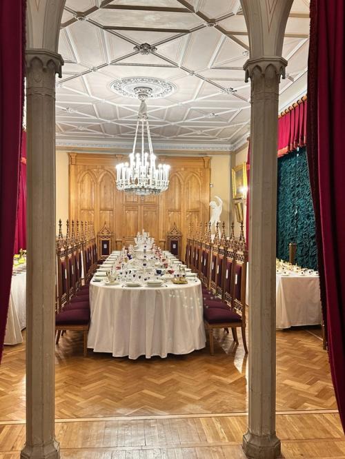 Еще одно интересное место, которое хотелось увидеть - это дворец коттедж в неоготическом стиле в Александрии и готическую капеллу. 02