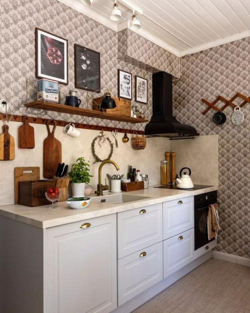 Продали всё ради домика. 02