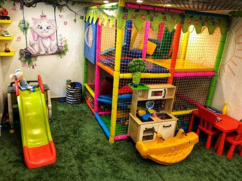 Семейный итальянский ресторан Пиццамания после ремонта в Копейске открылся. 07