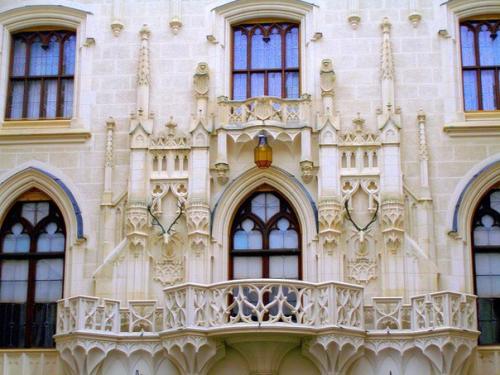 Замок глубока - над - влтавой - замок в южной Чехии, построенный в псевдоготическом стиле. 08