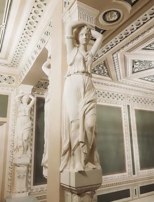 Посетила с экскурсией красивый старинный особняк усадьба Васильчиковой - Оболенского -. 02