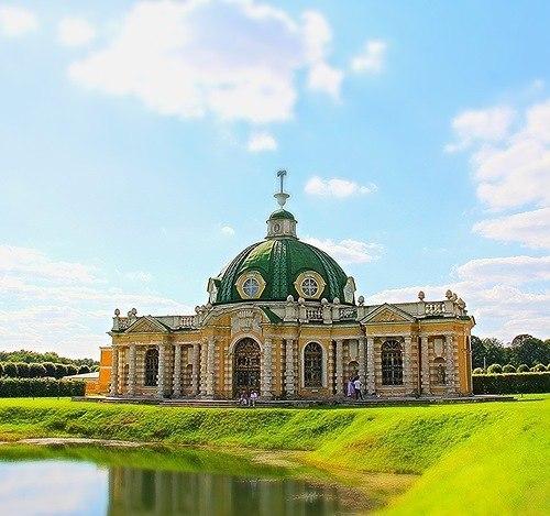 Усадьба Кусково - одно из самых романтичных мест в Москве. 02