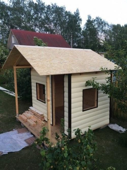 Муж сам сделал домик для нашего сыночка у нас на участке. 04