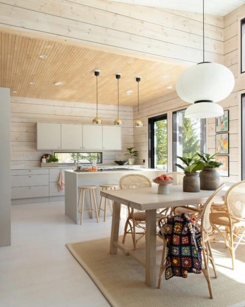 Шалфейные и теплые натуральные оттенки в интерьере приятного финского дома. 01