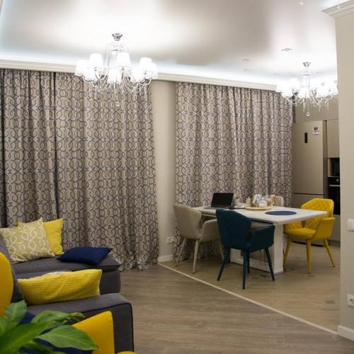 У яркой красивой хозяйки яркий дом с тщательно и с любовью подобранным декором в восточном стиле. 05