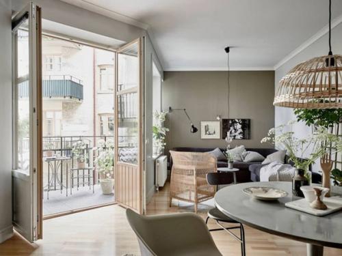 Мы предлагаем вам взглянуть на интерьер квартиры с двумя спальнями в Швеции. 04