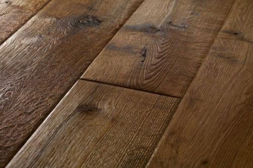 В последнее время в дизайне интерьера все чаще используются деревянные полы. 02