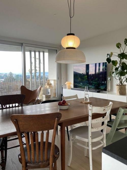 Светлый дизайн интерьера с мебелью Ikea и тёплыми акцентами. 04