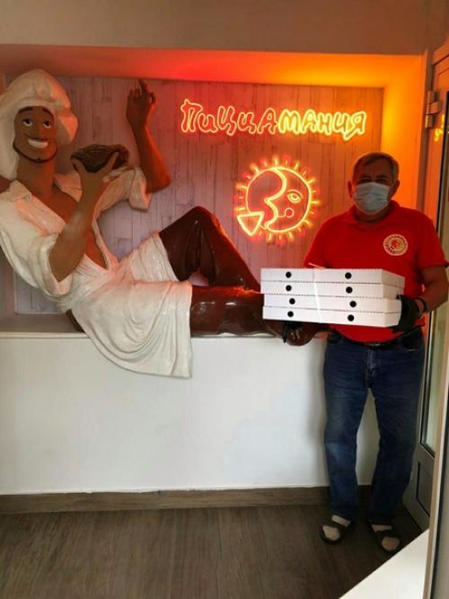 Семейный итальянский ресторан Пиццамания после ремонта в Копейске открылся. 08