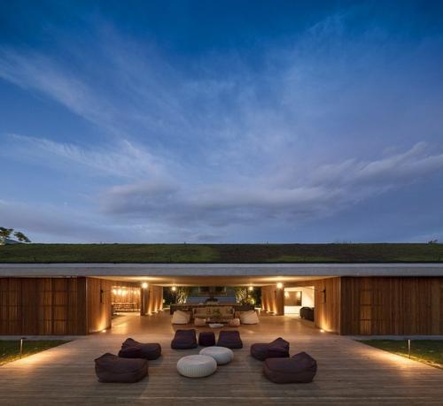 Проект жилого дома от архитекторов Studio Mk27 в Бразилии. 05