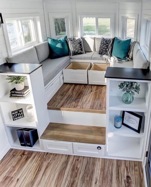 Маленький домик для работающего человека. 04