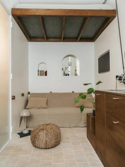 Парижская студия размером с гостиничный номер. 07