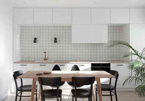 Обставили скромненько маленькую квартирку. 03