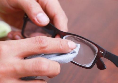 Это произойдет, если намазать мылом зеркало. 04