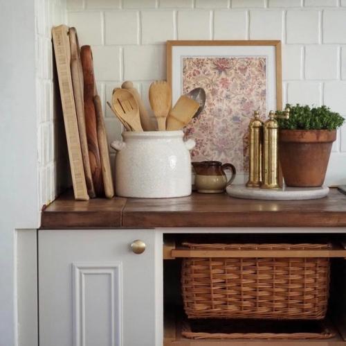 Как плетёный декор украшает современный интерьер: 07