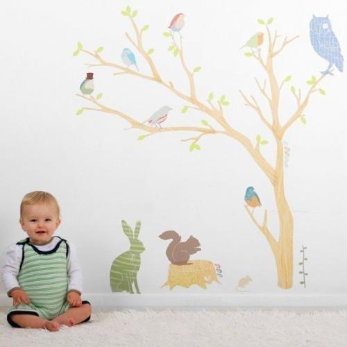 Тканевые наклейки в декоре стен детской комнаты. 04