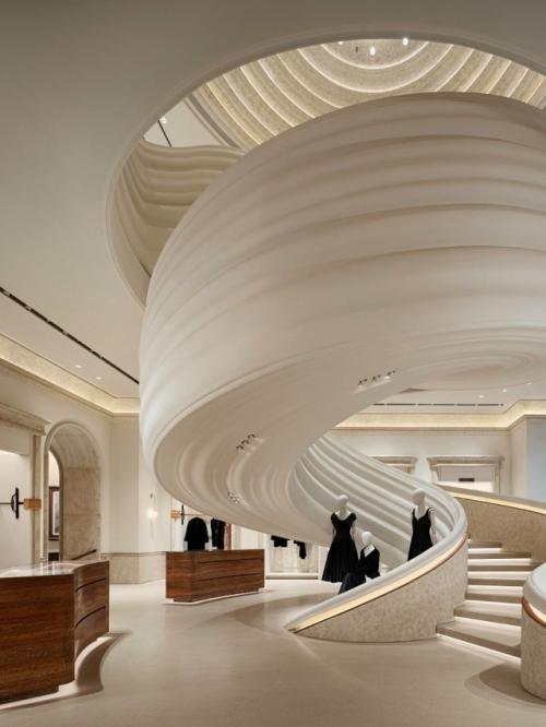 В чунцине открылся бутик Curiel Casa, который сам по себе напоминает театральную постановку. 01