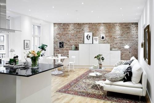 Представленная квартира располагается в одном из центральных районов города Гетеборг, Швеция. 04