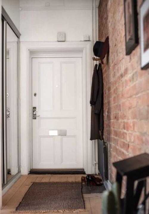 Интерьер кухни/гостиной + прихожей в историческом фонде старого города. 08