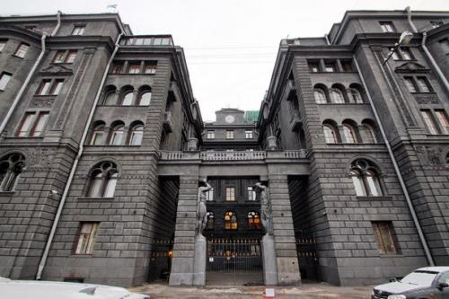 Петербургские дома с именами. 07