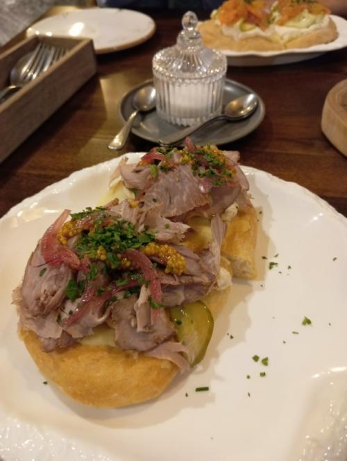 В пятницу 15 августа побывали в относительно недавно открывшихся Поселенцах. 03