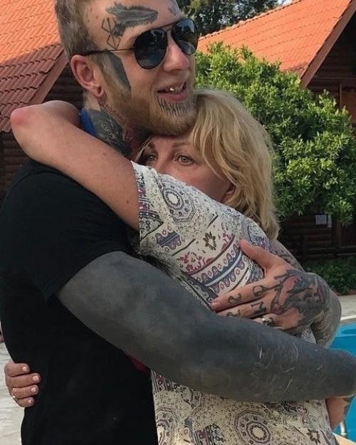 Лeнa Якoвлeвa o cвoeм нeoбычнoм cынe. 
