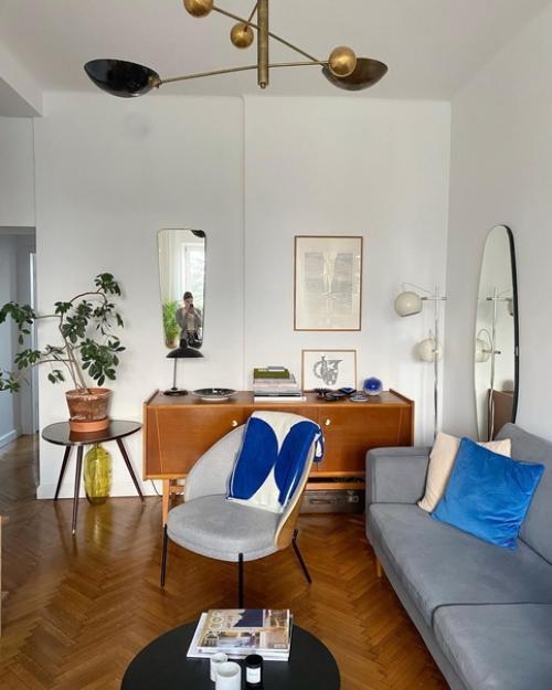 Просторная кухня - гостиная с открытым балконом. 07