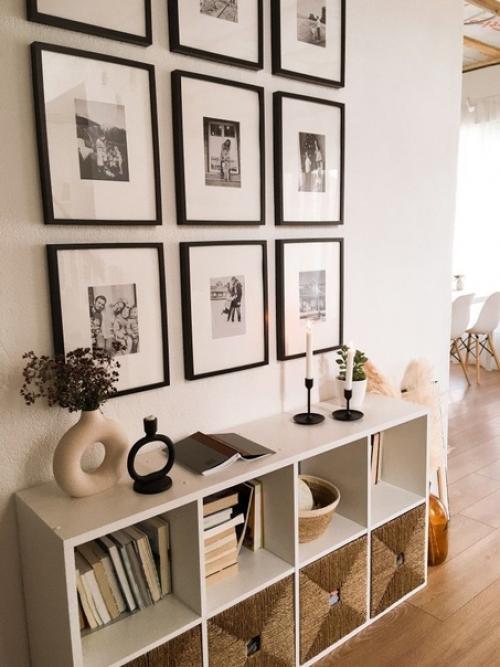 При выборе декора для гостиной комнаты учитывайте: 03