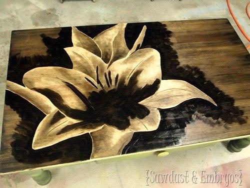 Оригинальный способ декорирования мебели. 06