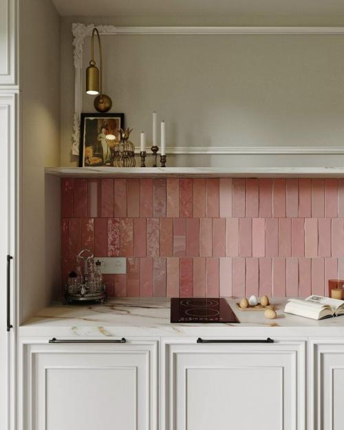 Нежный розовый интерьер в малогабаритке.