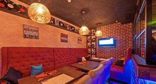 Караоке - бар Dvor. 02