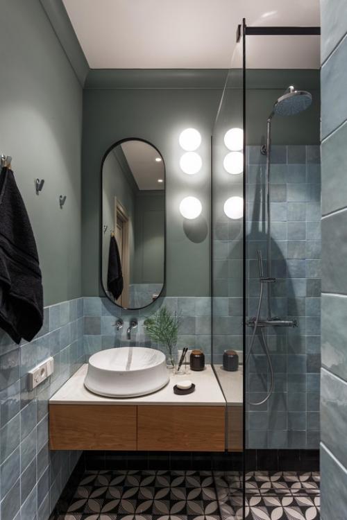 В ванной комнате чаще всего отсутствует источник естественного освещения - в этом помещении, как правило, невозможно сделать окно. 02