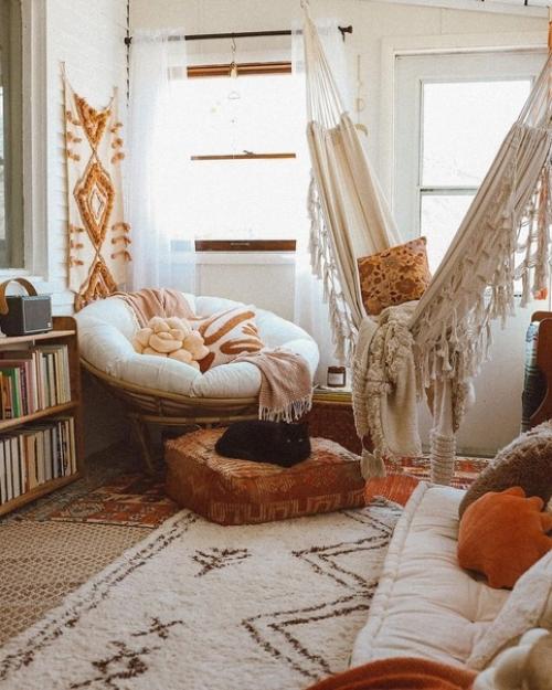 Уютный богемный стиль 70-х в доме с множеством растений. 08