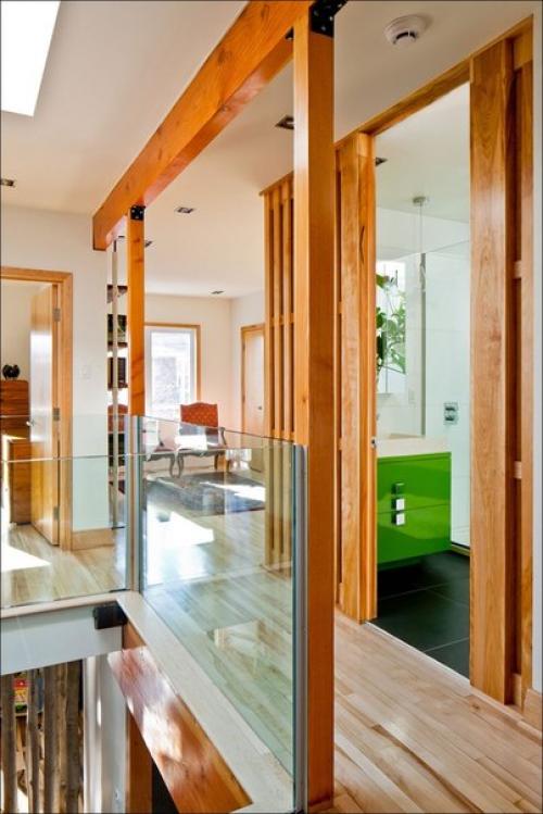 Коттедж де бордо - это жилой дом, расположенный в Монреале, Канада. 07