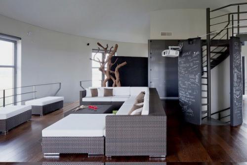 Водонапорная башня в Бельгии в жилой дом перестроена. 03