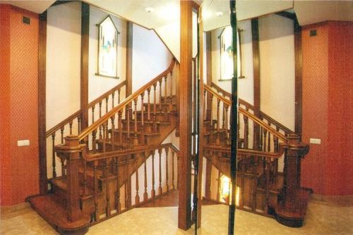 Лестница?  Лестница!   Много домов строится со вторым мансардным или полноценным этажем. 03