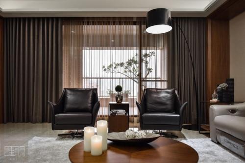 Дизайнер Manson Hsiao спроектировал просторную квартиру, интерьер которой является отличным примером элегантного и современного дизайна. 04