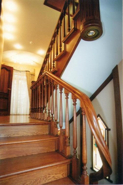 Лестница?  Лестница!   Много домов строится со вторым мансардным или полноценным этажем. 04