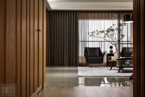 Дизайнер Manson Hsiao спроектировал просторную квартиру, интерьер которой является отличным примером элегантного и современного дизайна. 03