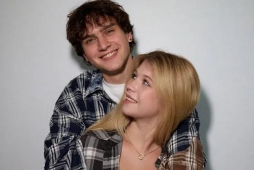 Родила! : 21-. Летняя фигуристка Александра трусова впервые мамой стала. 01 Родила! : 21-. Летняя фигуристка Александра трусова впервые мамой стала. 01