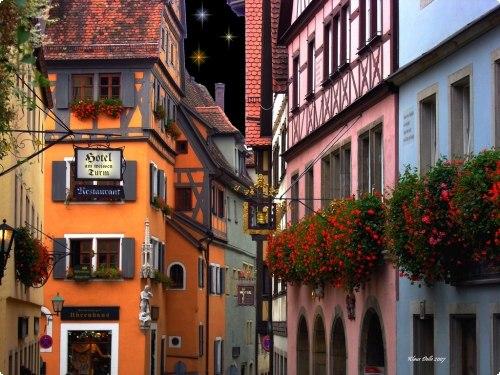 Ротенбург - об - дер - таубер, один из наиболее красивых и романтичных старинных городов Германии, расположен в долине реки таубер. 03