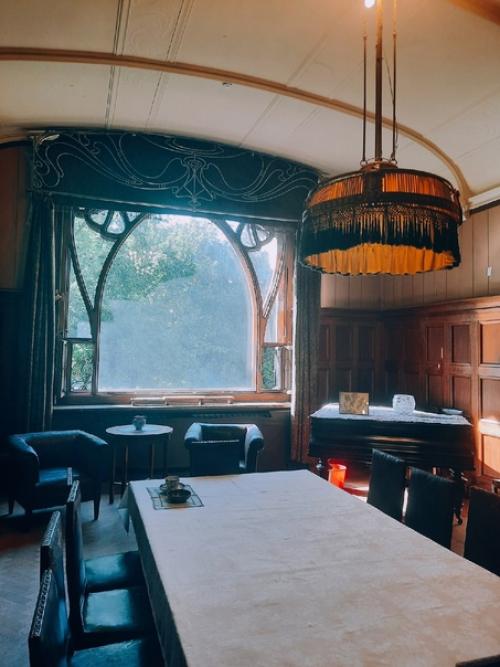 Про этот дом я много читала, я знала, куда еду. 04