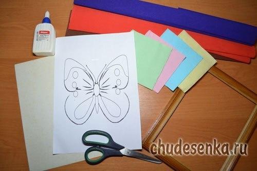 Аппликация из скрученных салфеток Бабочка. 01