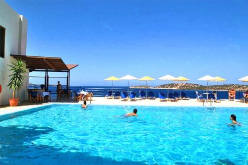 Топ - 10 отелей Крита 3* с хорошими отзывами? 01