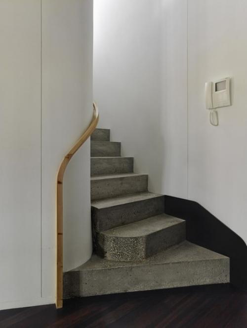 Архитектурное бюро Ameneiros Rey HH Arquitectos представило двухуровневые апартаменты с рабочей студией в городе Ла- эстрада, Испания. 02