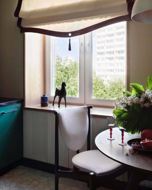 Интерьер компактной квартиры в историческом доме для молодой девушки спроектирован. 01