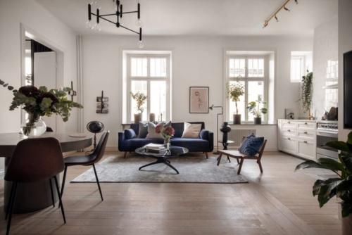 Интерьер кухни/гостиной + прихожей в историческом фонде старого города. 01