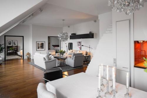 Небольшая стильная квартира в Стокгольме, Швеция, имеет приятный легкий интерьер с доминированием приглушенной цветовой палитры. 02