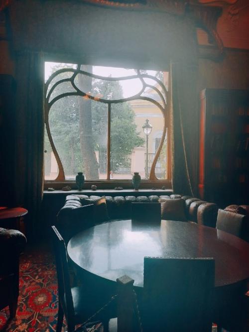 Про этот дом я много читала, я знала, куда еду. 08